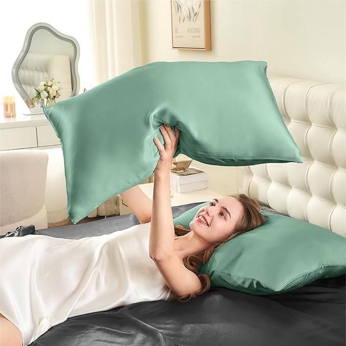 INFIIXSO Mulberry Silk Pillowcase for Hair and Skin, Silk Pillow Cases Queen Size with Hidden Zipper 20x30 Inches, Super Smooth and Soft Cooling Pillow Cases for Hot Sleepers(Mint Green, 1 Pack)