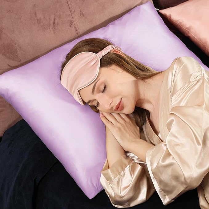 Adubor Mulberry Silk Pillowcase for Hair and Skin with Hidden Zipper, Both Side 23 Momme Silk, 900 Thread Count (20x30 inches, Queen Size, Light Purple, 1pc)