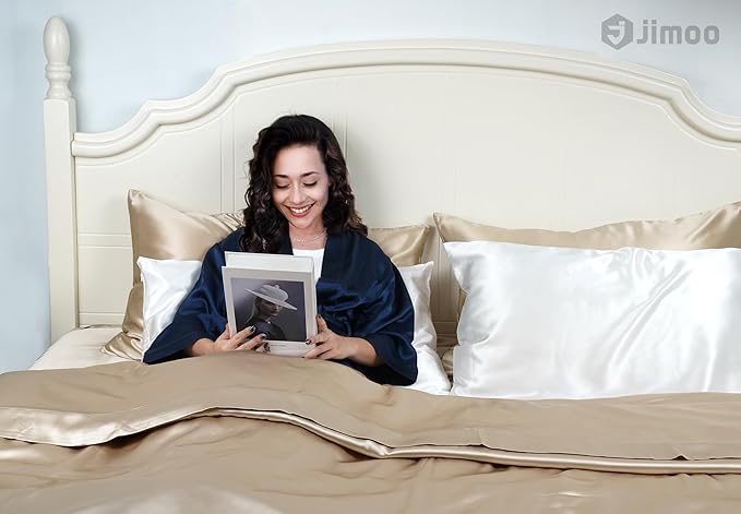 J JIMOO 100% Mulberry Silk Pillowcase for Hair and Skin, 22 Momme Pure Natural Silk Pillow Case Both Sided with Zipper, Pillow Cover for Women Mom Men (Beige, Standard 20''×26'', 2 Pack)