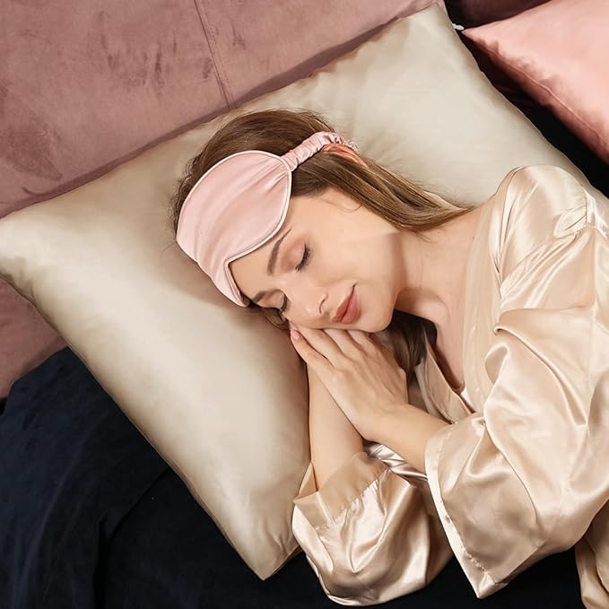Adubor 100% Silk Pillowcase - Mulberry Silk Pillow Cases, 23 Momme 6A Grade Fibers, Silk Pillow Case for Hair and Skin Health, with Hidden Zipper (Standard 20''×26'', Beige, 1PC)