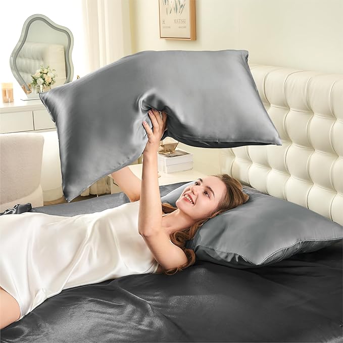 INFIIXSO Mulberry Silk Pillowcase for Hair and Skin, Silk Pillow Cases Standard Size with Hidden Zipper 20x26 Inches, Smooth and Soft Cooling Pillow Cases for Hot Sleepers(Dark Grey, 1 Pack)