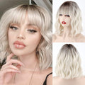 MISSQUEEN Short Platinum Blonde Wavy Wig with Bangs,Dark Roots Short White Blonde Wig for Women,Middle Part Cosplay blonde Wigs Natural Looking for Daily Use