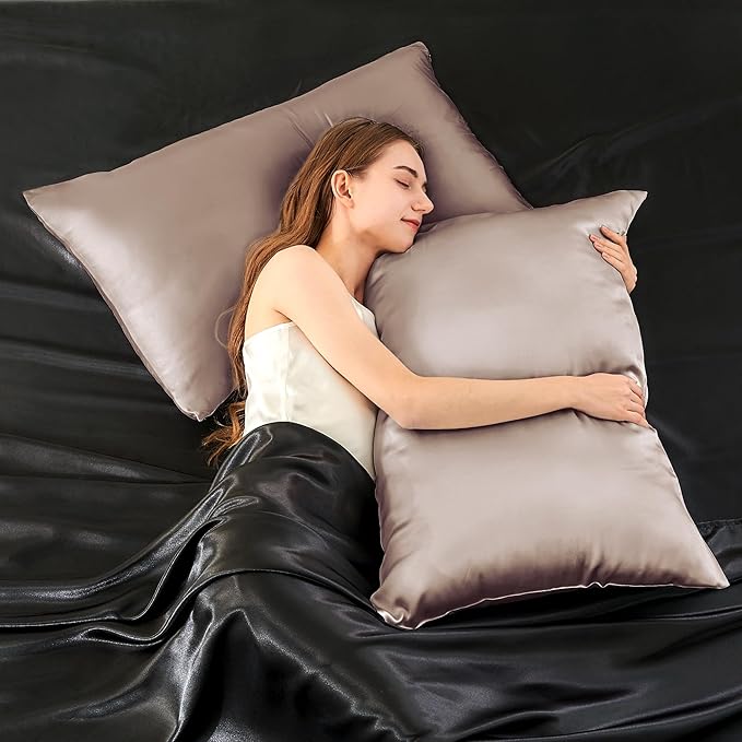 INFIIXSO Mulberry Silk Pillowcase for Hair and Skin, Silk Pillow Cases Queen Size with Hidden Zipper 20x30 Inches, Extraordinary Smooth and Soft Cooling Pillow Cases for Hot Sleepers(Caramel, 1 Pack)