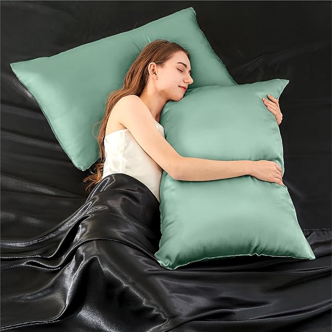 INFIIXSO Mulberry Silk Pillowcase for Hair and Skin, Silk Pillow Cases Standard Size with Hidden Zipper 20x26 Inches, Super Smooth and Soft Cooling Pillow Cases for Hot Sleepers(Mint Green, 1 Pack)