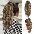 FLUFYMOOZ Ponytail Extension, 18 Inch Claw Clip Ponytail Extension, Wavy Curly Claw Clip in Ponytail Hair Extensions, Natural Fake Ponytail Synthetic Hairpiece for Women (Cool Brown with Blonde Highlights)